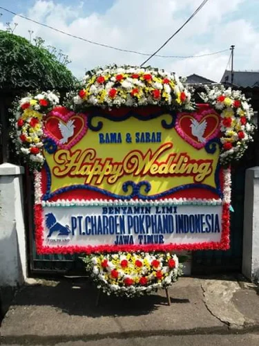 Karangan Bunga Pernikahan Panumbangan